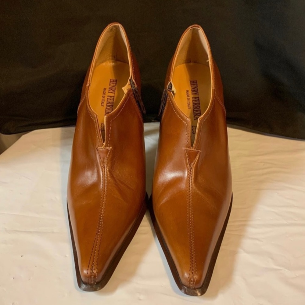 Henry Ferrera Italian leather shoes in size 8 1/2